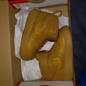 Nike wheat baby shoes